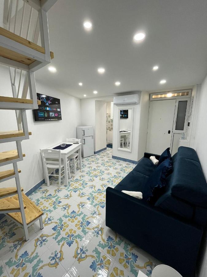Domus Myosotis * Napels
